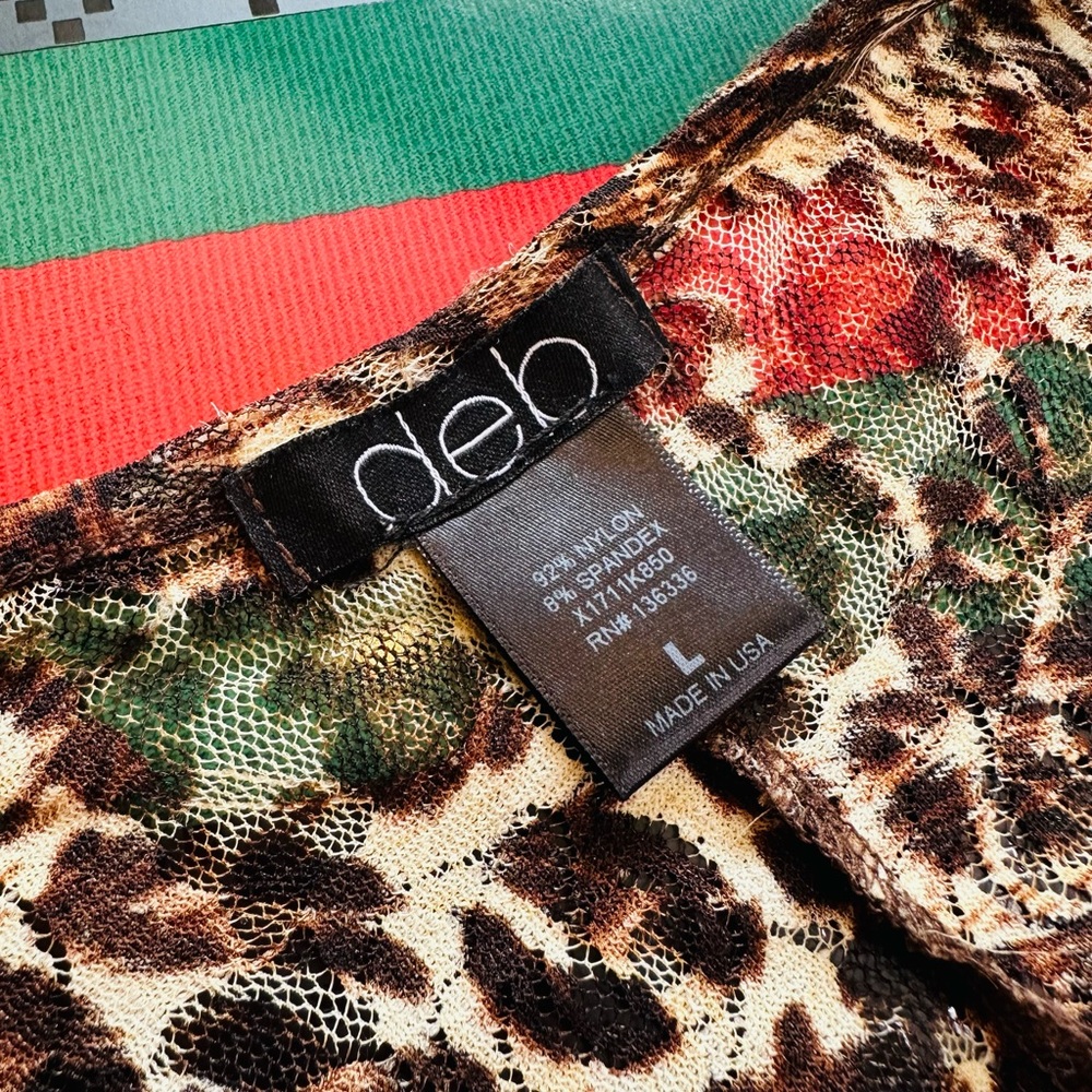🎀 DEB LARGE ANIMAL PRINT TOP❣️MESH MATERIAL 💛 - Picture 5 of 5